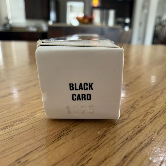 IL MAKIAGE Silver Black Mascara - Picture 5 of 5